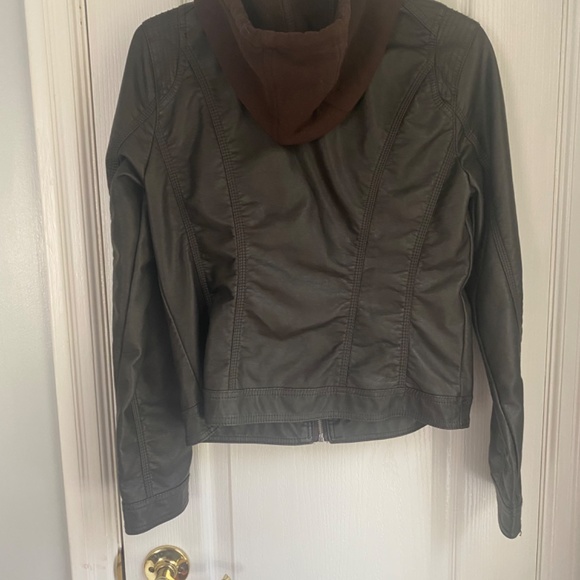 Pleather Jacket with hood - Picture 3 of 4